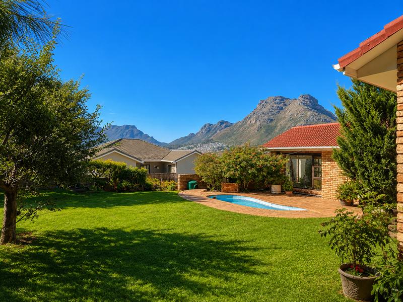 4 Bedroom Property for Sale in Northshore Western Cape